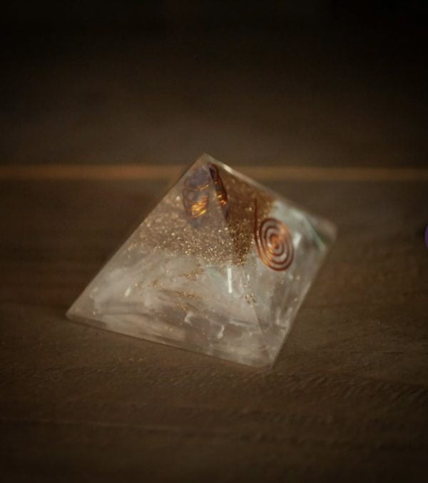 Orgonite piramide seleniet/amethist - Afbeelding 4